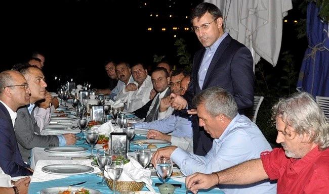 AKP Milletvekilleri  AGİD ile Buluştu