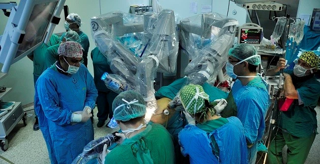 Adana’da Robotik Cerrahi Ameliyatı