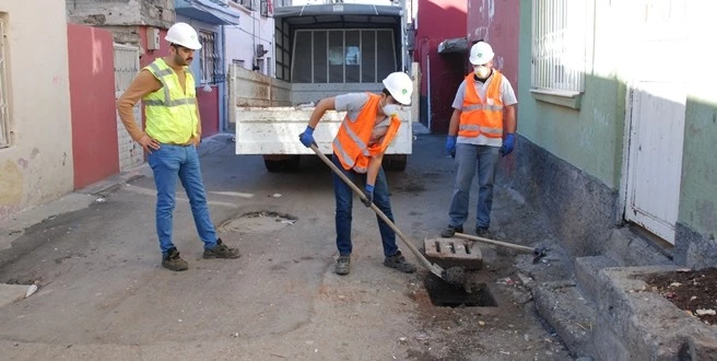 ASKİ’den Kanal ve Izgara Temizliği
