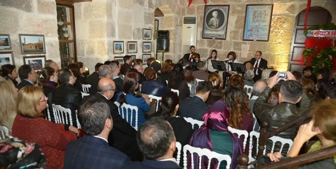 Konakta Ney ve Tambur Dinletisi