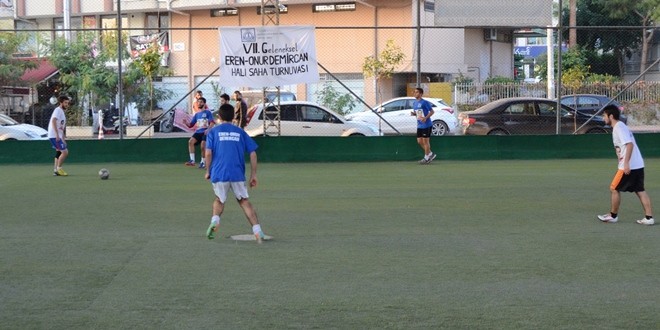 mmo_hali_saha_futbol_ikizler (1)
