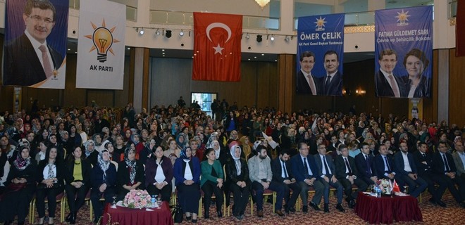 adana_akp_kadin_meclisi