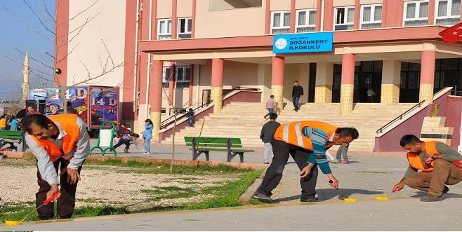 Cezalarını Bu İşlerde Çekiyorlar