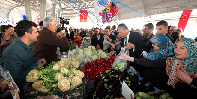 seyhan_karalar_pazar