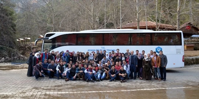 Suriyeli Ve Iraklı Öğrencilere Moral Gezisi