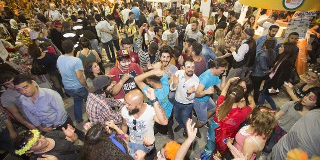 Karnaval.