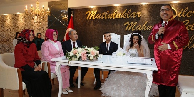 mahmut_celikcan_nikah