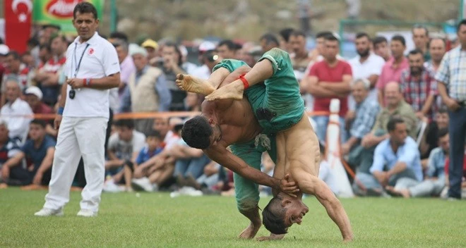  “Güneşin Sofrasındayız” Fotoğraf Sergisi