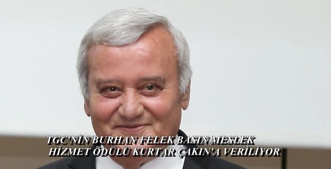 ÇAKIN ÖDÜLÜNÜ ALIYOR