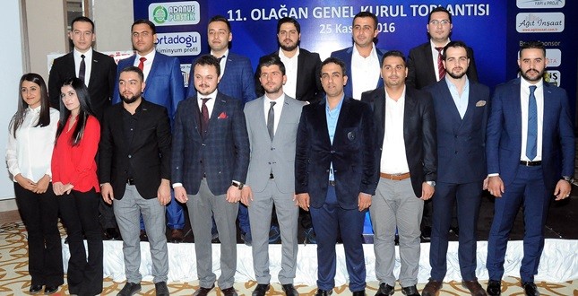 musiad_adana_gencler_gok (2)
