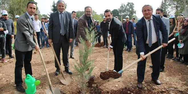 MYO ÖĞRENCİLERİ FİDANI TOPRAKLA BULUŞTURDU