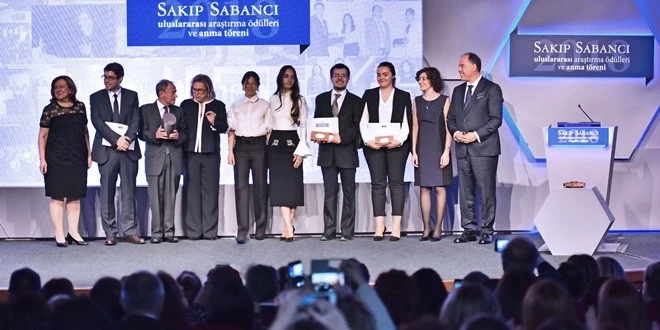 SAKIP SABANCI 14. YILINDA ARAŞTIRMA ÖDÜLLERİ İLE ANILDI