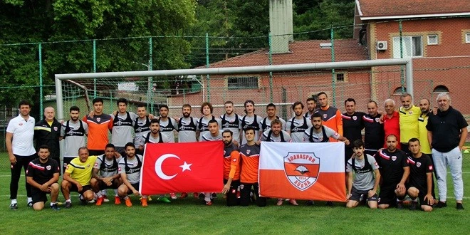 KAMPTA DÜNYA ADANASPORLULAR GÜNÜ KUTLAMASI