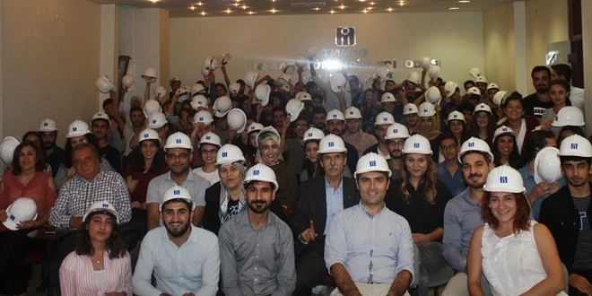 İNŞAAT MÜHENDİSLERİNDE BARET SEVİNCİ
