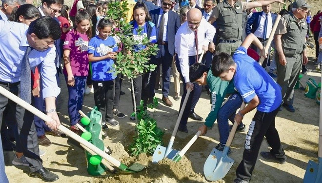 ADANA’DA ‘’FİDANLAR FİDANLARLA BÜYÜYOR’’ PROJESİ