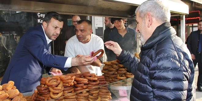 CUMHUR ADAYINDA SEÇMENE TATLI