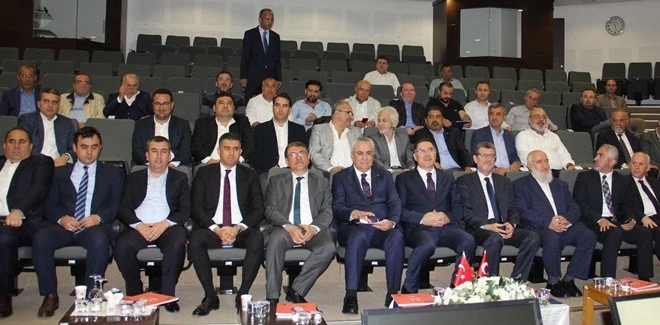 ADANA’NIN GÜNDEMİ SOKAK HAYVANLARI