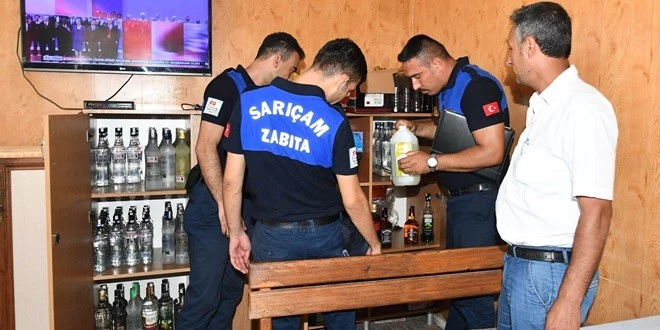 SARIÇAM’DA ZABITANIN SAHTE İÇKİ DENETİMİ