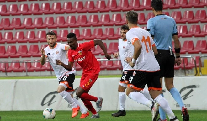 KAYSERİSPOR’A 4-1 YENİLDİ