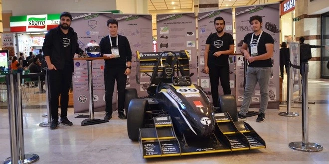 M1 ADANA AVM’DE ÖDÜLLÜ FORMULA ARACINI TANITTI