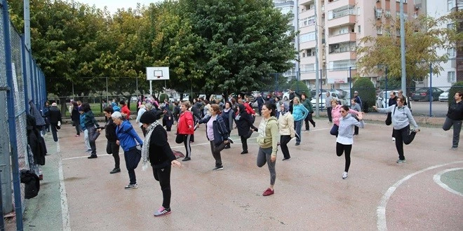 ADANA’DA HALKA BİLİNÇLİ SPOR OLANAĞI