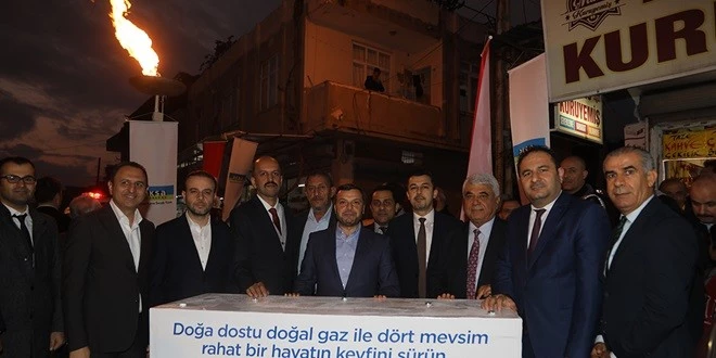 YÜREĞİR LEVENT MAHALLESİ’NDE 2.400 KONUT DOĞALGAZA KAVUŞTU