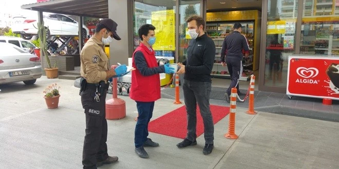 ADANA’DA İŞLETMELERE 542 BİN MASKE