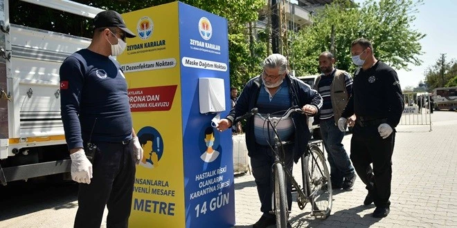 ADANA’DA BÜYÜKŞEHİR’DEN HALKI KORUMA ESNAFA DESTEK