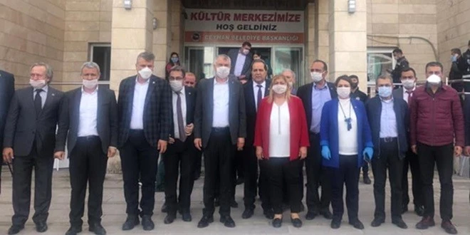 ADANA’NIN İLK KADIN BELEDİYE BAŞKANI CEYHAN’DA SEÇİLDİ