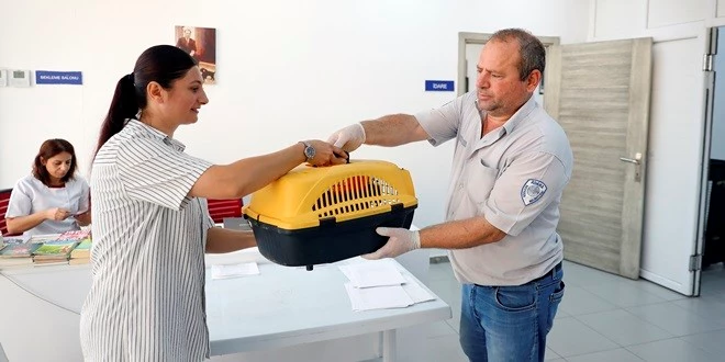 KİTAP HAYVANSEVERLERDEN, KISIRLAŞTIRMA SEYHAN’DAN