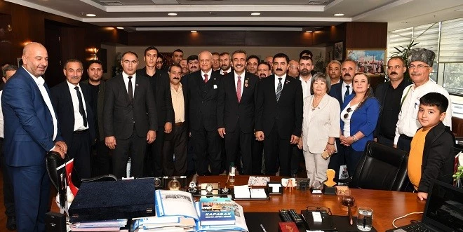 SONER ÇETİN’E ADALETİN KILICI MADALYASI