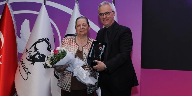 TÜRKİYE’DE 65 YAŞ ÜSTÜ NÜFUS 26 MİLYON