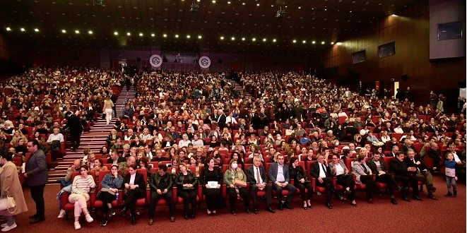 MEDENİYETLER KOROSU’NUN DAYANIŞMA KONSERİ