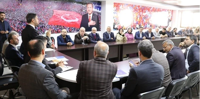 AK PAERTİ İL BAŞKANI  AY: 14 MAYIS