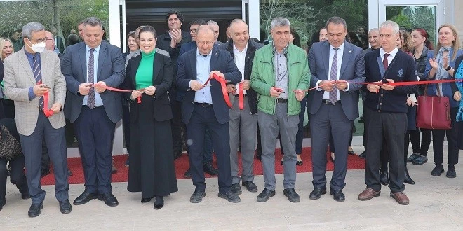 Ç.Ü’DE BİLGİSAYAR LABORATUVAR AÇILIŞI