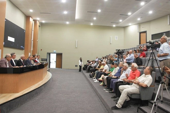ATO YENİ HİZMET BİNASINI TANITTI