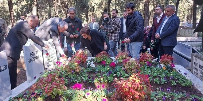 GÜMÜŞDAMLA MEZARI BAŞINDA ANILDI